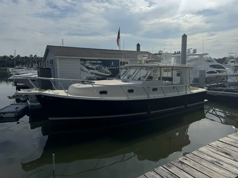 Slide: The Image of Mainship 34 Pilot Hardtop 2008 - 2