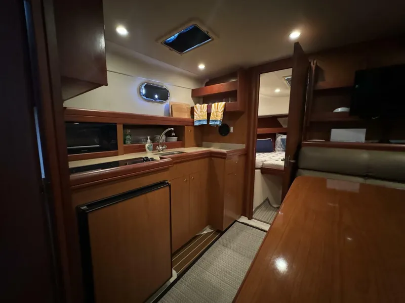 Slide: The Image of Mainship 34 Pilot Hardtop 2008 - 39