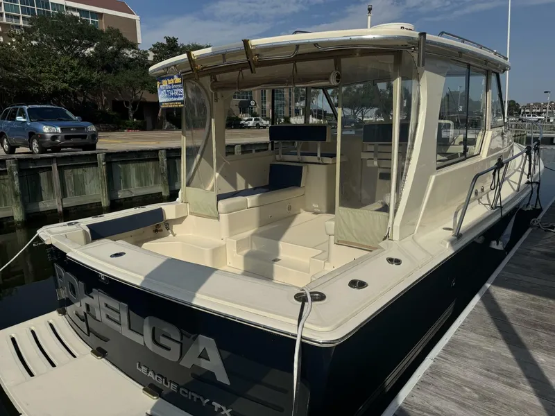 Slide: The Image of Mainship 34 Pilot Hardtop 2008 - 4