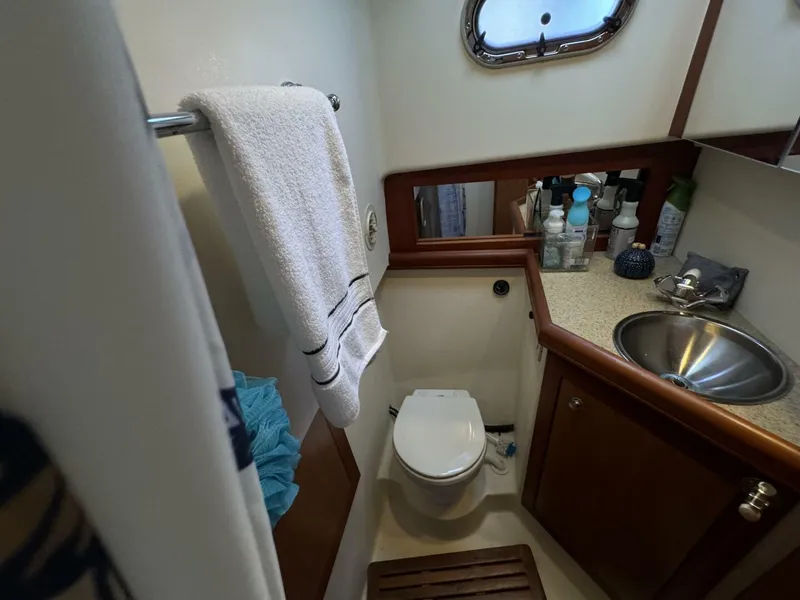 Slide: The Image of Mainship 34 Pilot Hardtop 2008 - 46