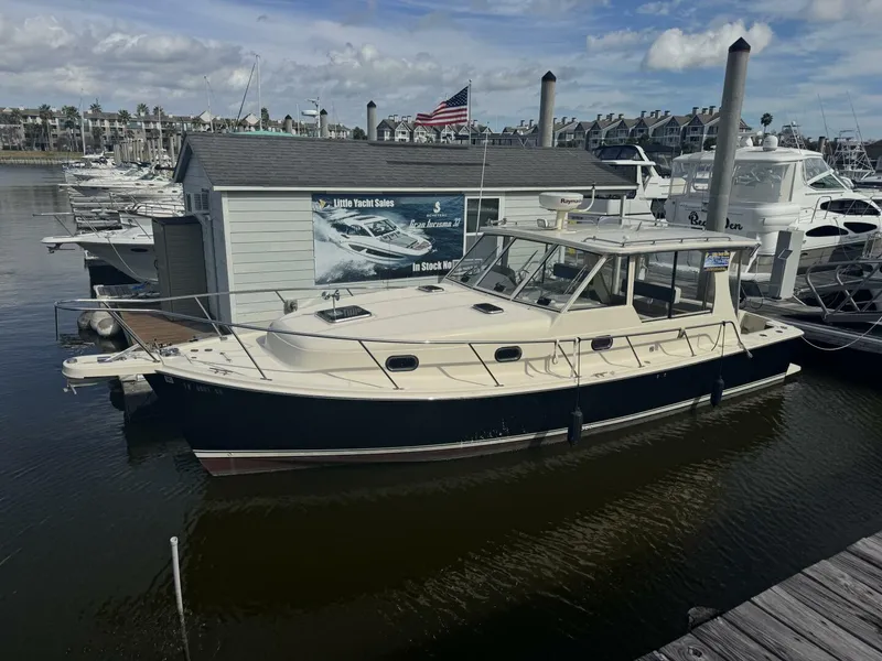 Slide: The Image of Mainship 34 Pilot Hardtop 2008 - 49