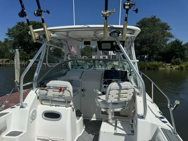 Slide: The Image of Boston Whaler 275 Conquest 2002 - 12