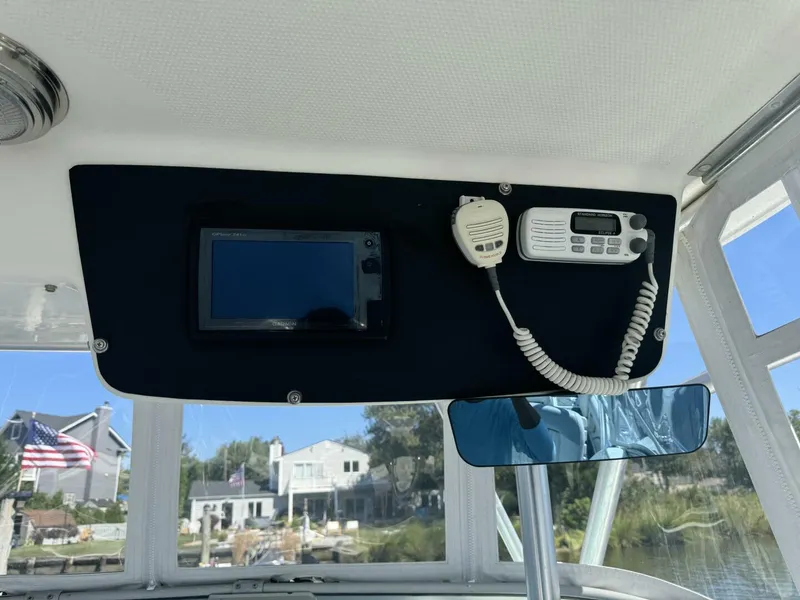 Slide: The Image of Boston Whaler 275 Conquest 2002 - 16