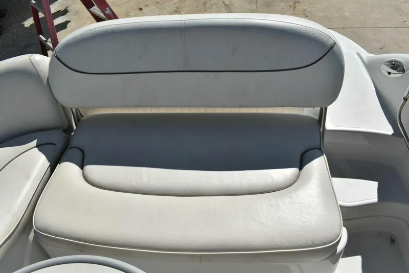 Slide: The Image of Crownline Boats 275 CCR 2005 - 12