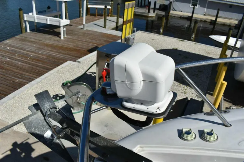 Slide: The Image of Crownline Boats 275 CCR 2005 - 22