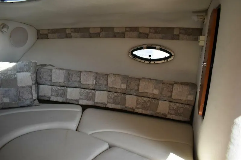 Slide: The Image of Crownline Boats 275 CCR 2005 - 32