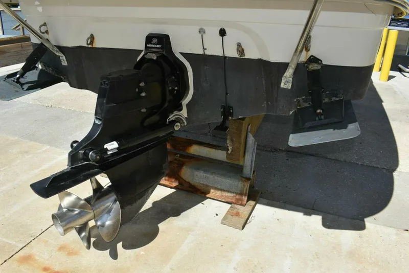 Slide: The Image of Crownline Boats 275 CCR 2005 - 46