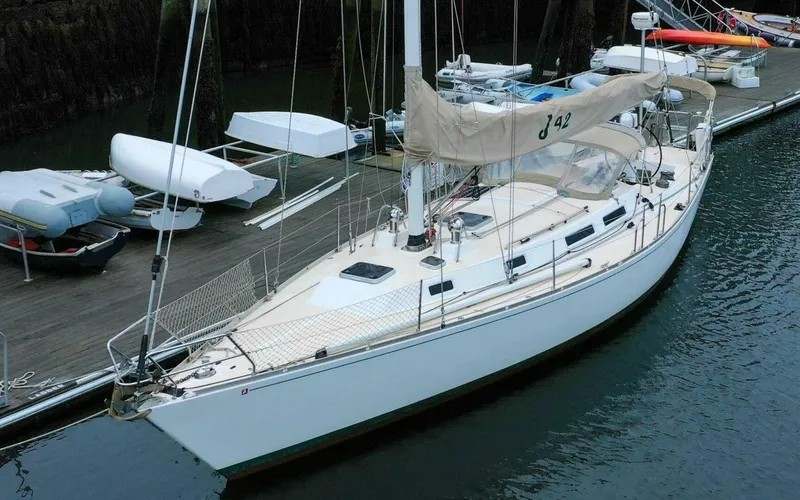 Slide: The Image of J Boats J/42 2000 - 4