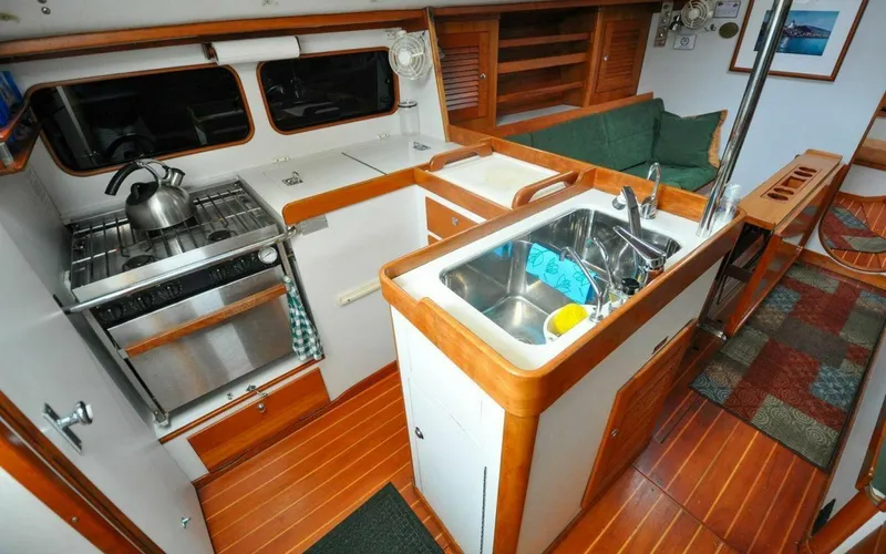 Slide: The Image of J Boats J/42 2000 - 89