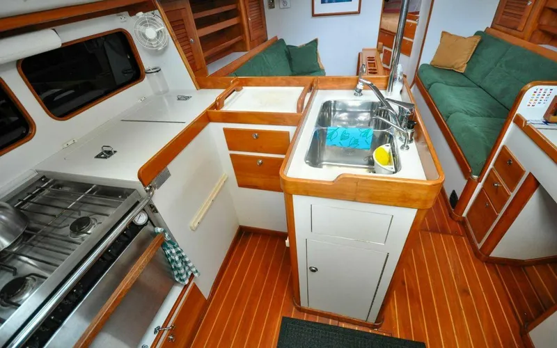 Slide: The Image of J Boats J/42 2000 - 90