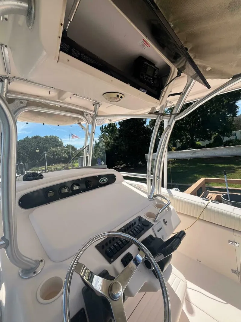 Slide: The Image of Grady-White 306 Bimini 2007 - 12