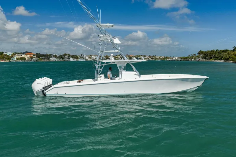 The Image of Bahama Bahama 41 2016 - 0