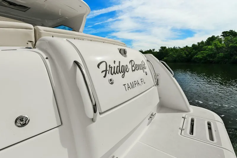 Slide: The Image of Tiara 3500 Sovran 2008 - 35