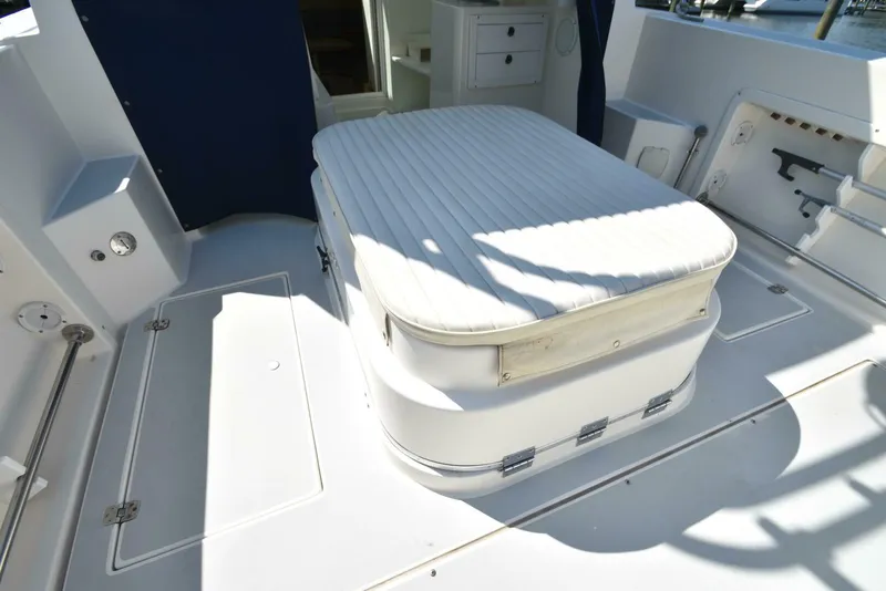Slide: The Image of Albin 28 TE Pilothouse 1998 - 17