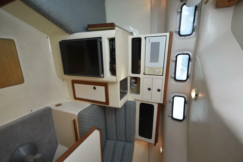 Slide: The Image of Albin 28 TE Pilothouse 1998 - 20