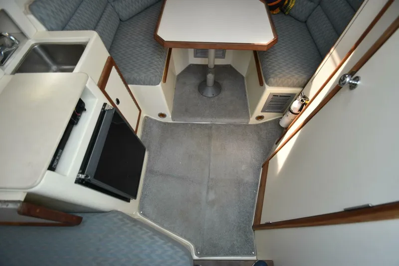 Slide: The Image of Albin 28 TE Pilothouse 1998 - 24