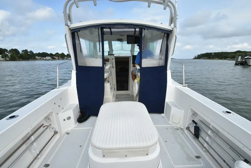 Slide: The Image of Albin 28 TE Pilothouse 1998 - 3