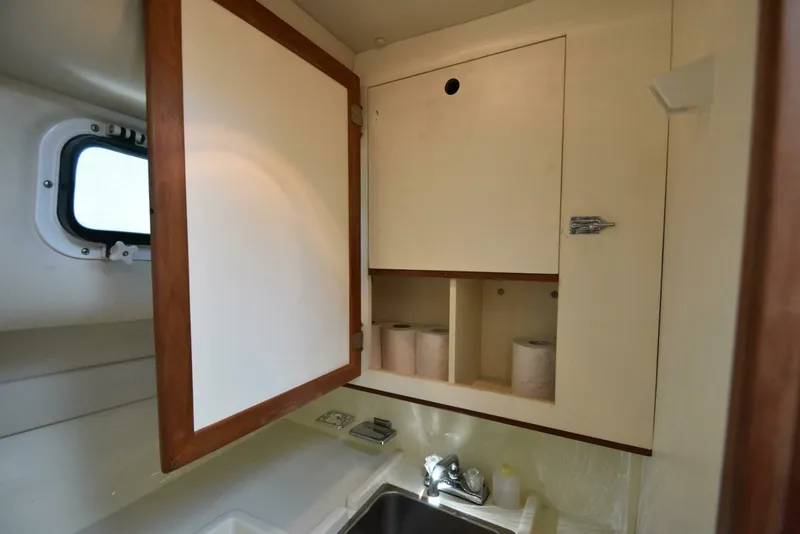 Slide: The Image of Albin 28 TE Pilothouse 1998 - 35
