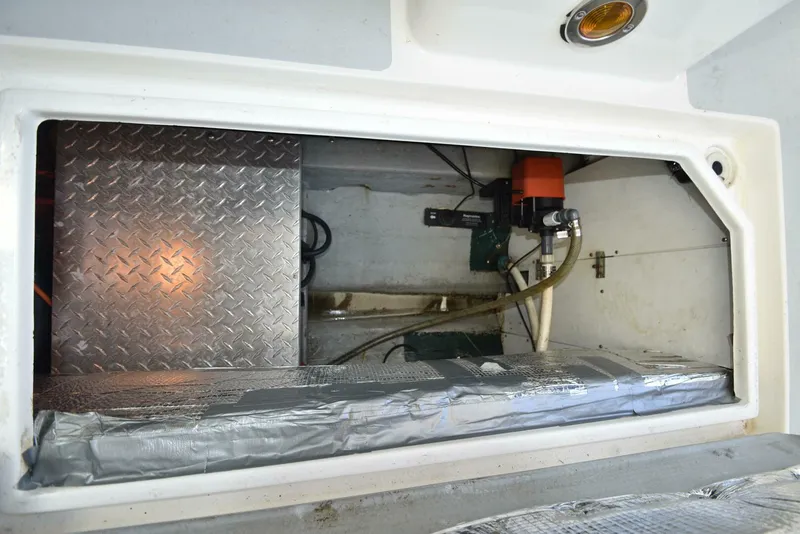 Slide: The Image of Albin 28 TE Pilothouse 1998 - 36