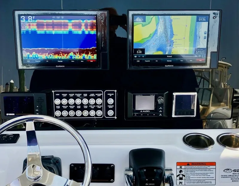Slide: The Image of Sea Fox 288 Commander 2018 - 11