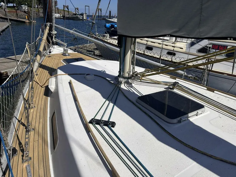 Slide: The Image of Custom Whiting Yachts 40 1985 - 3