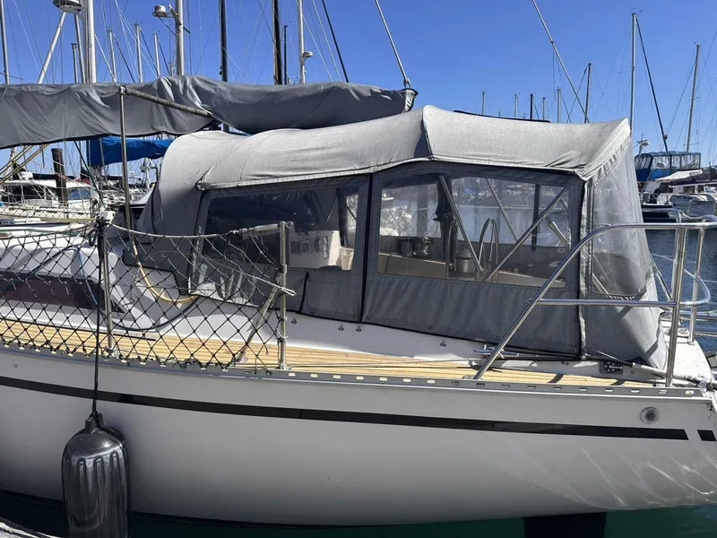 Slide: The Image of Custom Whiting Yachts 40 1985 - 5