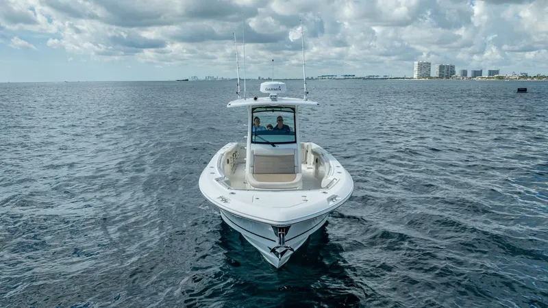 Slide: The Image of Boston Whaler 330 Outrage 2017 - 10