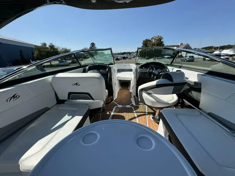 Slide: The Image of Monterey 278 SS 2017 - 18