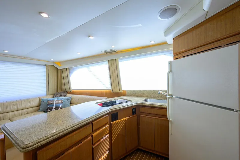 Slide: The Image of Viking 50 Convertible 2000 - 12