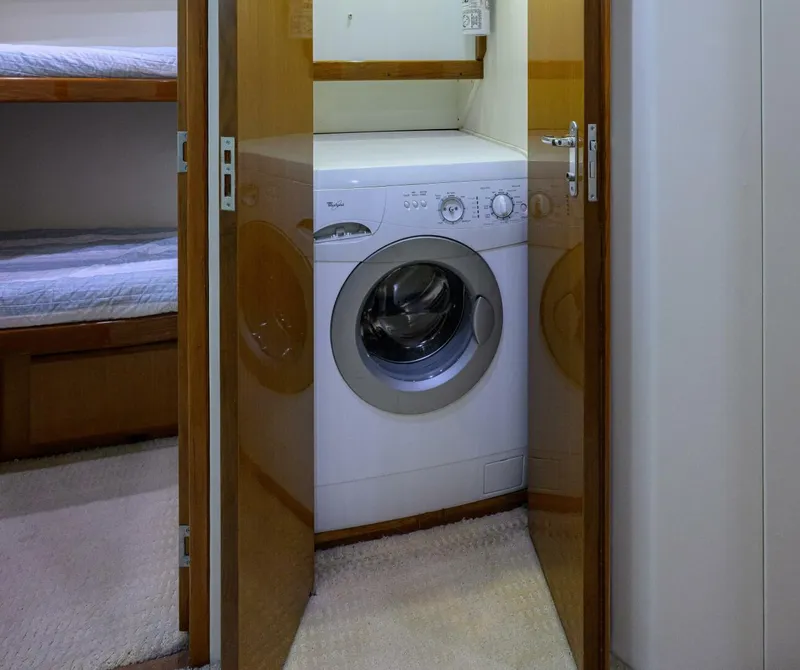 Slide: The Image of Viking 50 Convertible 2000 - 25
