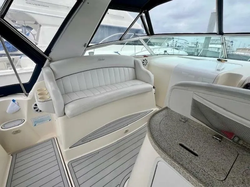 Slide: The Image of Rinker 342 Fiesta Vee 2000 - 5
