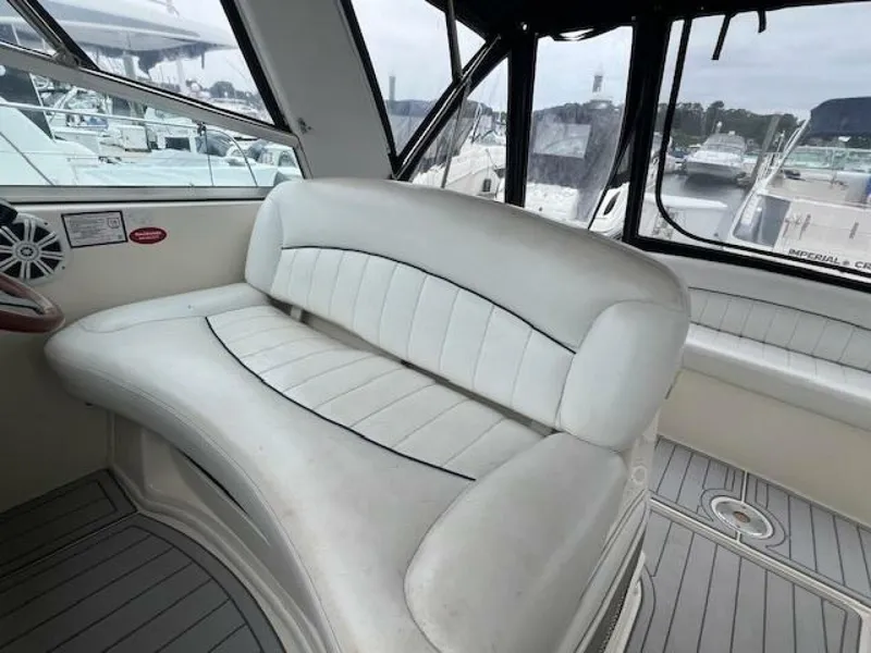 Slide: The Image of Rinker 342 Fiesta Vee 2000 - 9