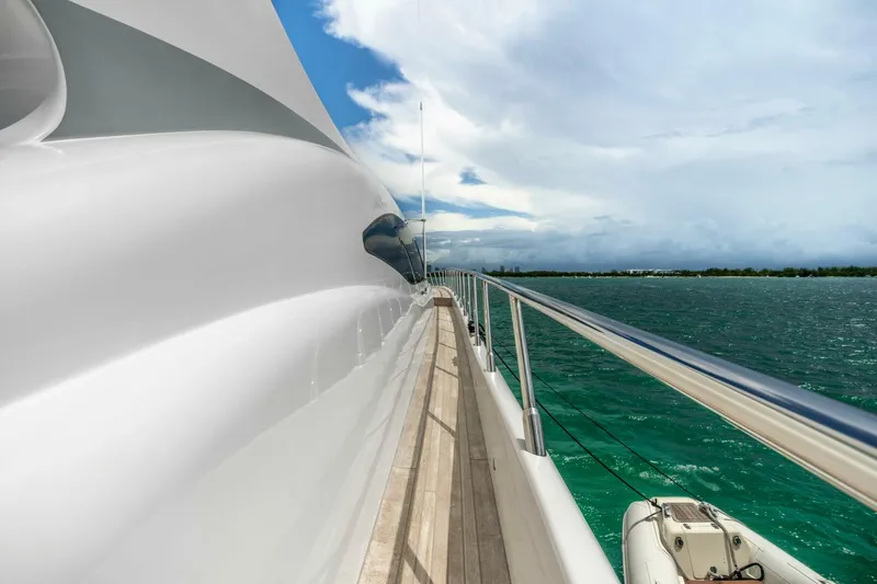 Slide: The Image of Overmarine Mangusta 108 2005 - 14