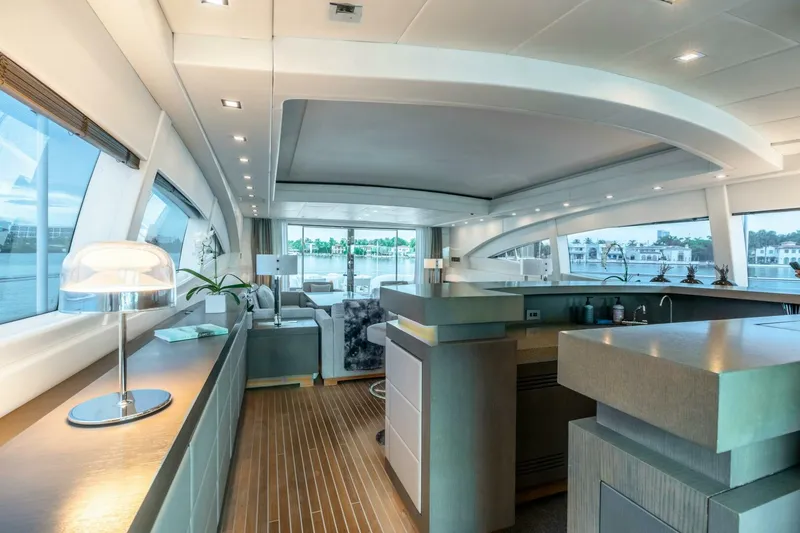 Slide: The Image of Overmarine Mangusta 108 2005 - 19