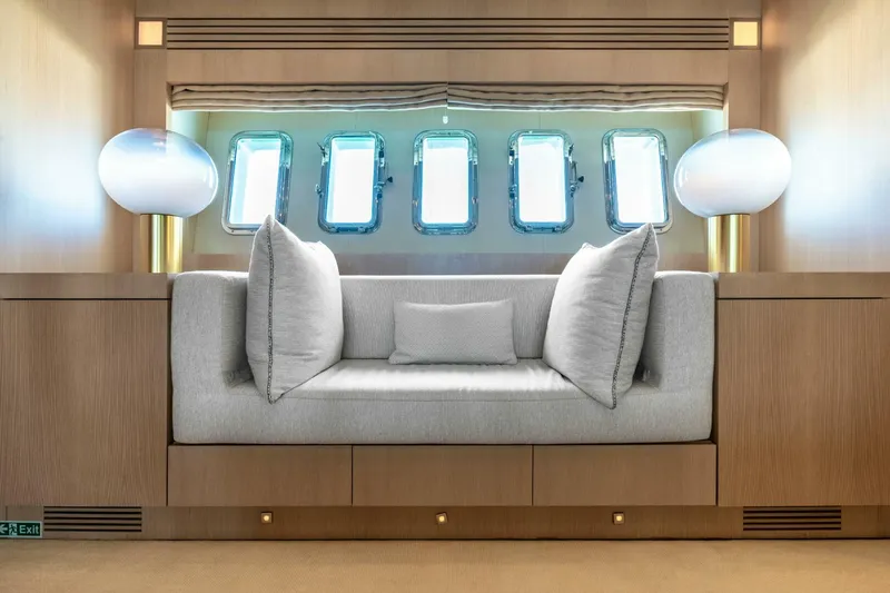 Slide: The Image of Overmarine Mangusta 108 2005 - 28