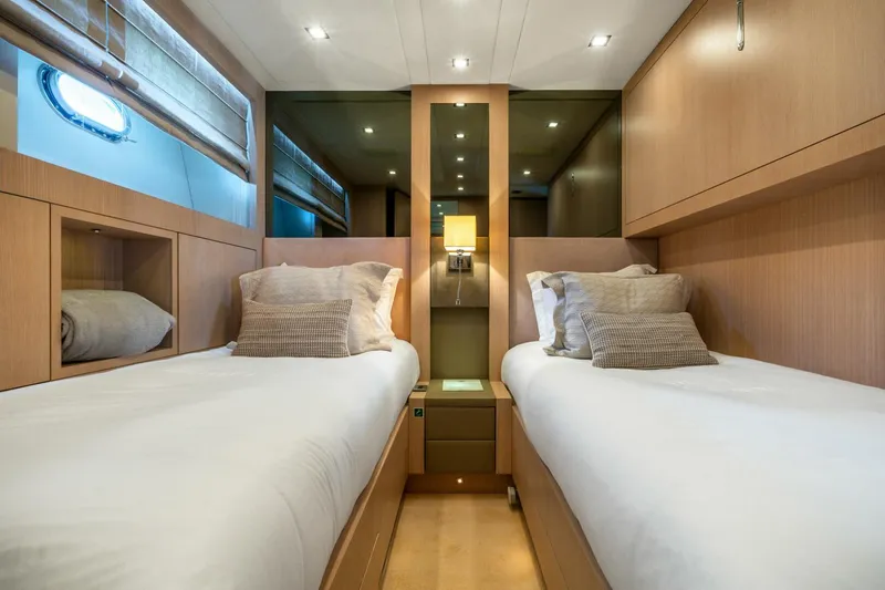 Slide: The Image of Overmarine Mangusta 108 2005 - 37