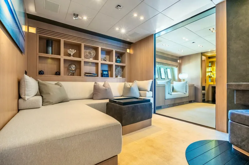 Slide: The Image of Overmarine Mangusta 108 2005 - 39