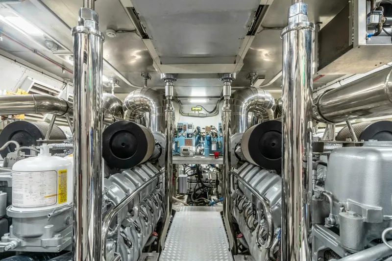 Slide: The Image of Overmarine Mangusta 108 2005 - 46