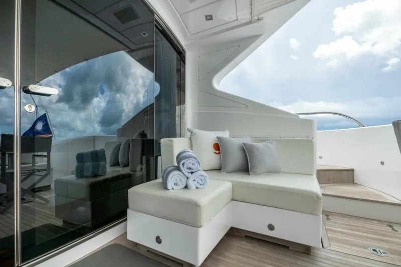 Slide: The Image of Overmarine Mangusta 108 2005 - 7