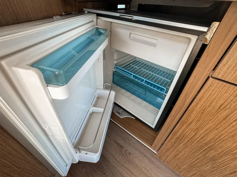 Slide: The Image of Beneteau Antares 9 2025 - 14