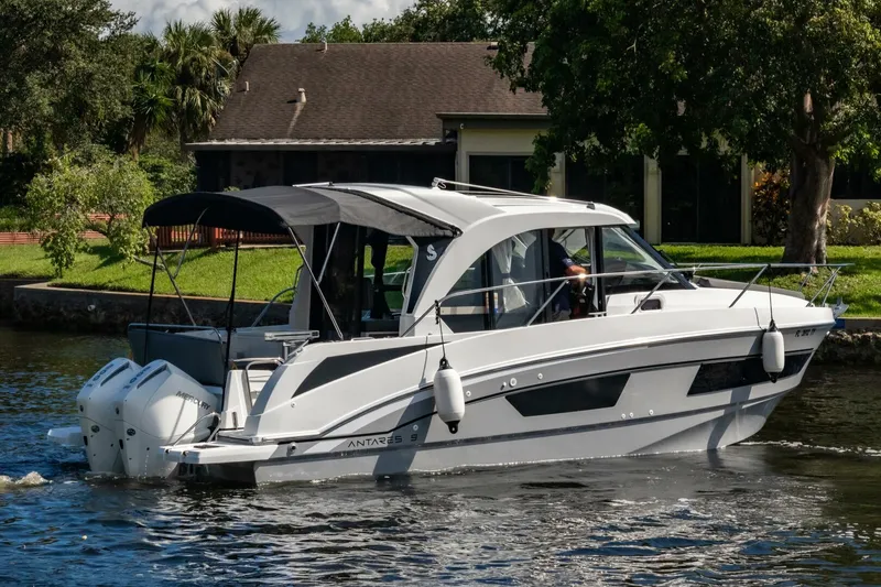 Slide: The Image of Beneteau Antares 9 2025 - 27