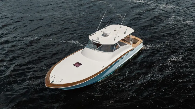 Slide: The Image of Winter Custom 38 Express 2012 - 18