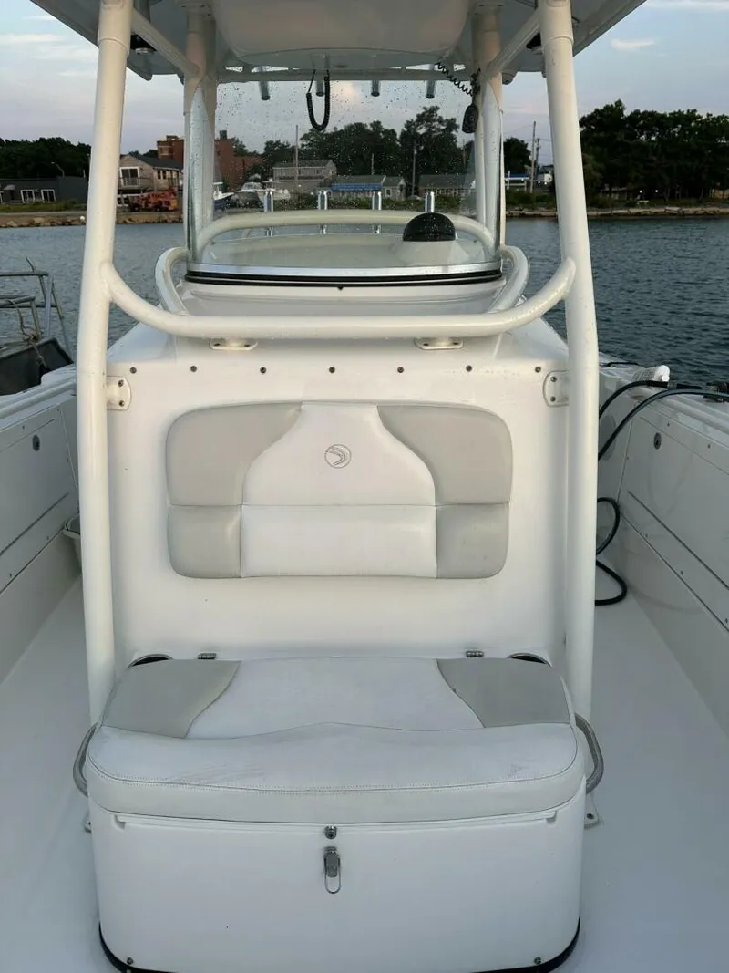 Slide: The Image of Edgewater 318CC 2009 - 10