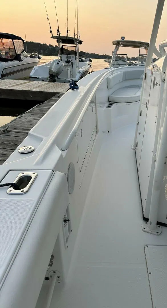Slide: The Image of Edgewater 318CC 2009 - 14
