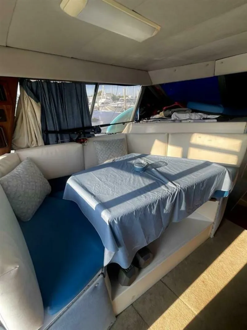 Slide: The Image of Bayliner 3460 1987 - 4