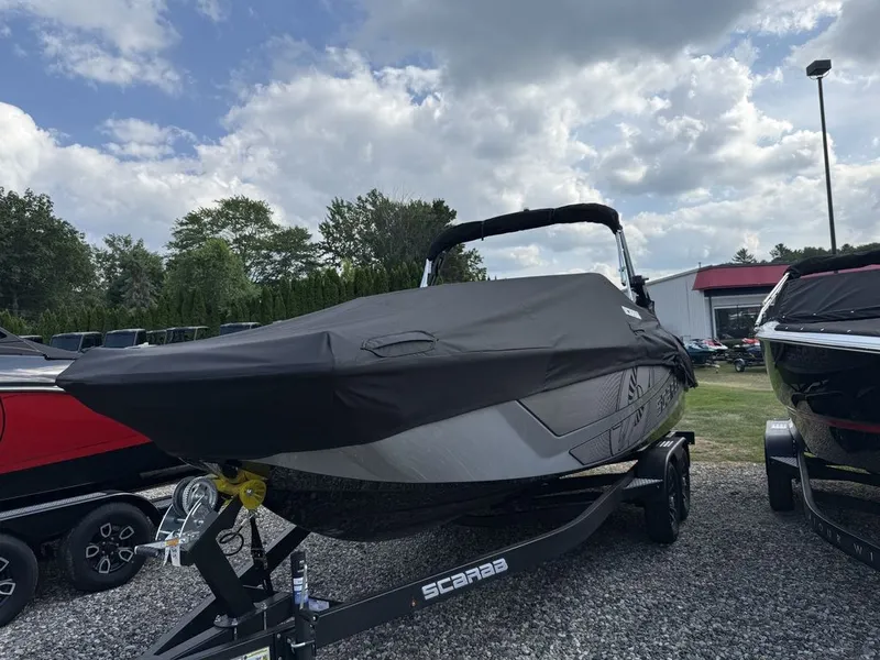 The Image of Scarab 235 LX 2026 - 0