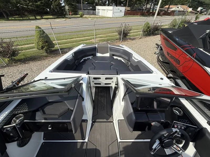 Slide: The Image of Scarab 235 LX 2026 - 20