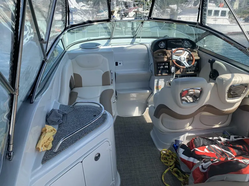 Slide: The Image of Crownline Boats 264 CR 2018 - 7