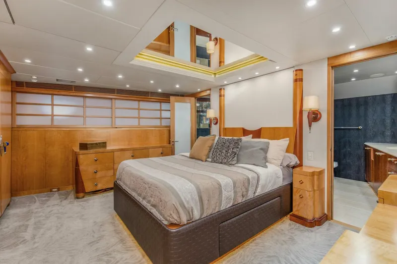 Slide: The Image of Feadship 116 Sport Fisher 1989 - 16
