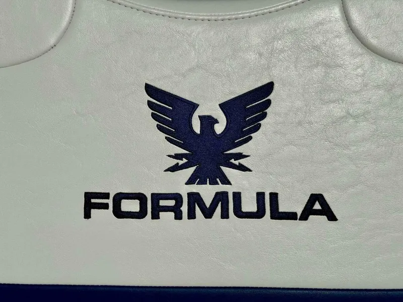 Slide: The Image of Formula 290 Bowrider 2012 - 12